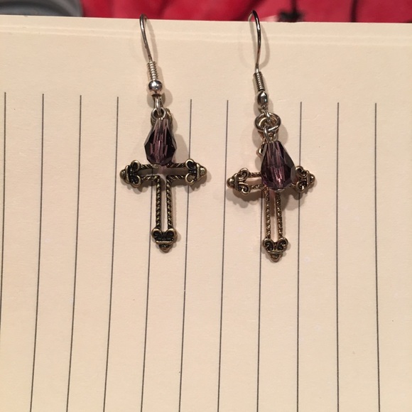Cross w purple dangle crystal earrings NWT - Picture 2 of 8